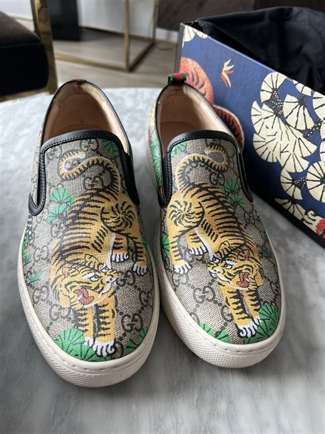 gucci dublin slip on tiger|gucci slip on bengal tiger.